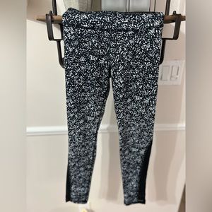 Old Navy Active "Go Dry" Leggings